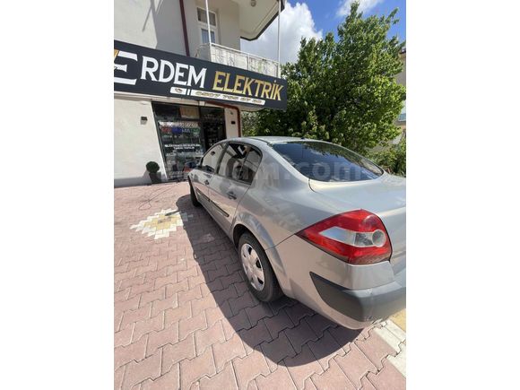 Sahibinden Renault Megane 1.4 Authentique 2006 Model 