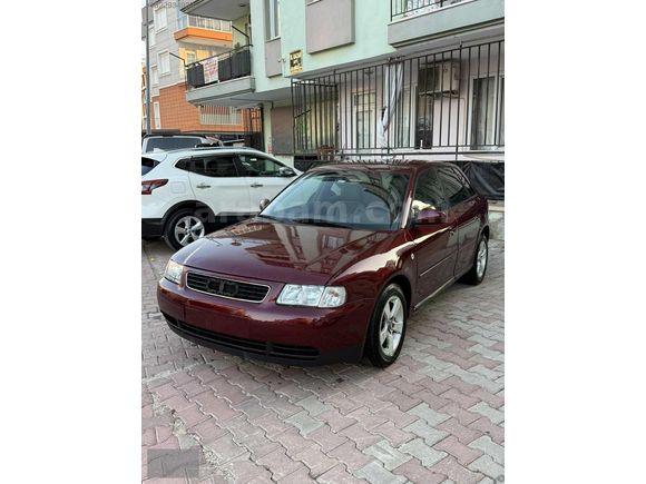 AUDİ A3 1.6 OTOMATİK VİTES TEMİZ AİLE ARACI