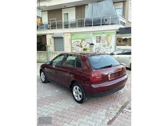 AUDİ A3 1.6 OTOMATİK VİTES TEMİZ AİLE ARACI