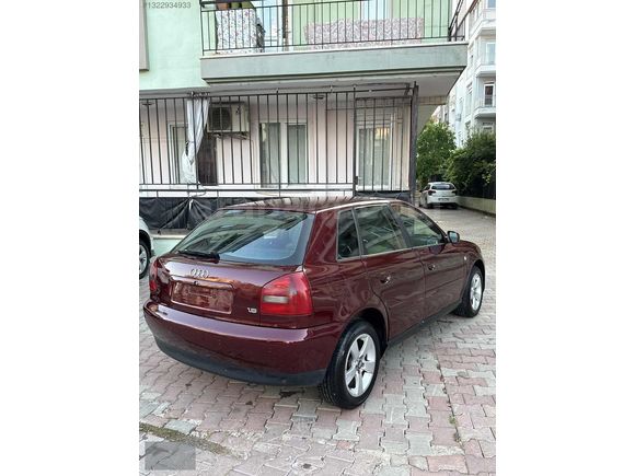 AUDİ A3 1.6 OTOMATİK VİTES TEMİZ AİLE ARACI