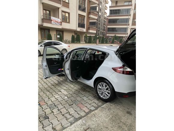 Sahibinden Renault Megane 1.5 dCi Touch Plus 2016 Model Artvin