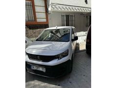 Sahibinden Peugeot Partner 1.6 BlueHDI Comfort Pack 2019 Model  188.000 km Beyaz