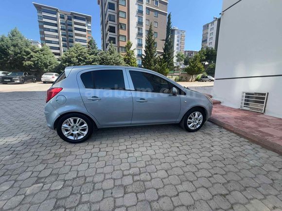 Öğretmenden Opel Corsa 1.3 CDTI Enjoy  Otomatik 2008 Model 