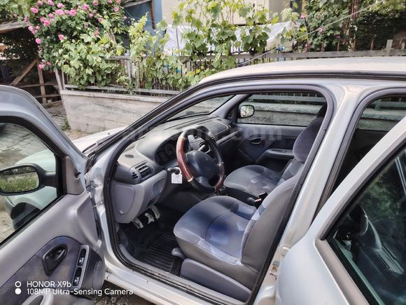 Sahibinden Renault Clio 1.4 RTA 2002 Model Aydın