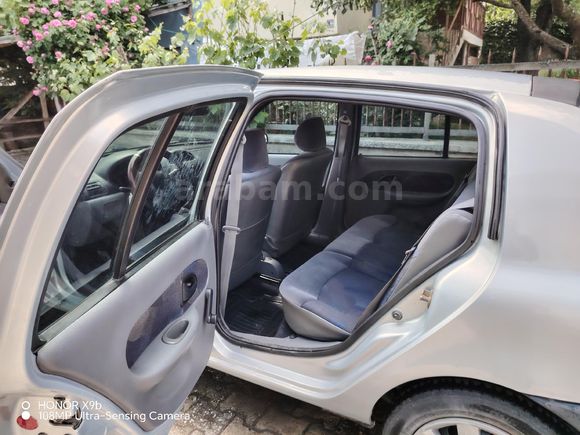 Sahibinden Renault Clio 1.4 RTA 2002 Model Aydın