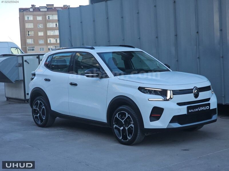 Galeriden Citroen e-C3 Plus 2025 Model İstanbul 17.000 km Beyaz