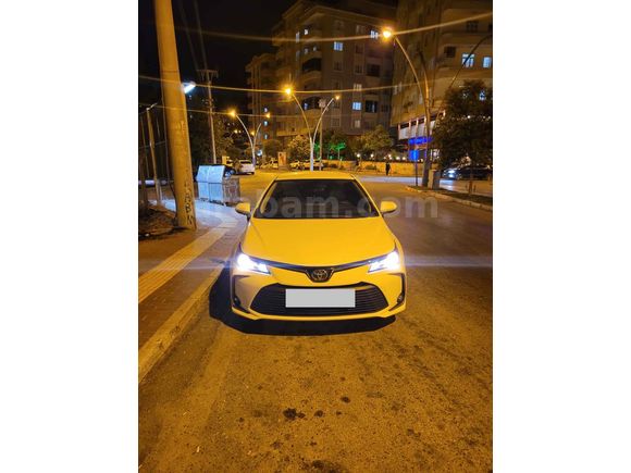 Sahibinden Toyota Corolla 1.5 Dream 2022 Model 