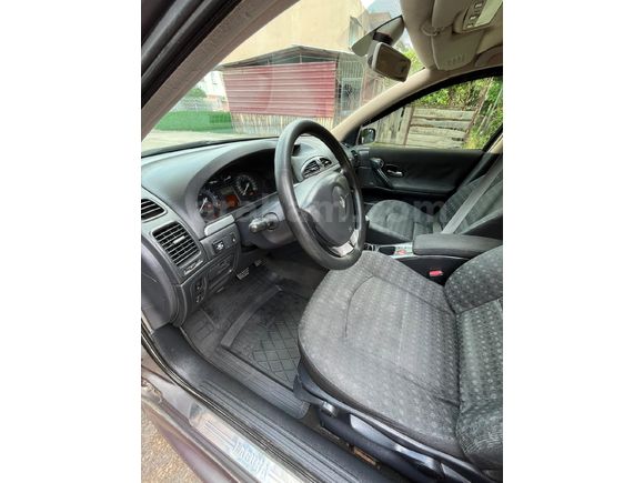 Sahibinden Renault Laguna 1.6 Expression 2006 Model