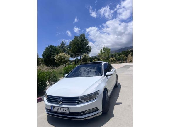 Doktordan temiz çıtır hasarlı 2016 otomatik Passat 