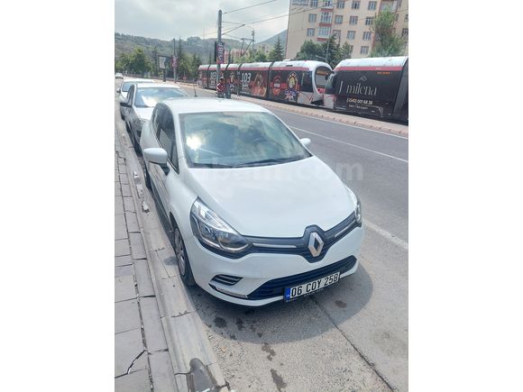 Sahibinden Renault Clio 0.9 TCe Touch 2020 Model 