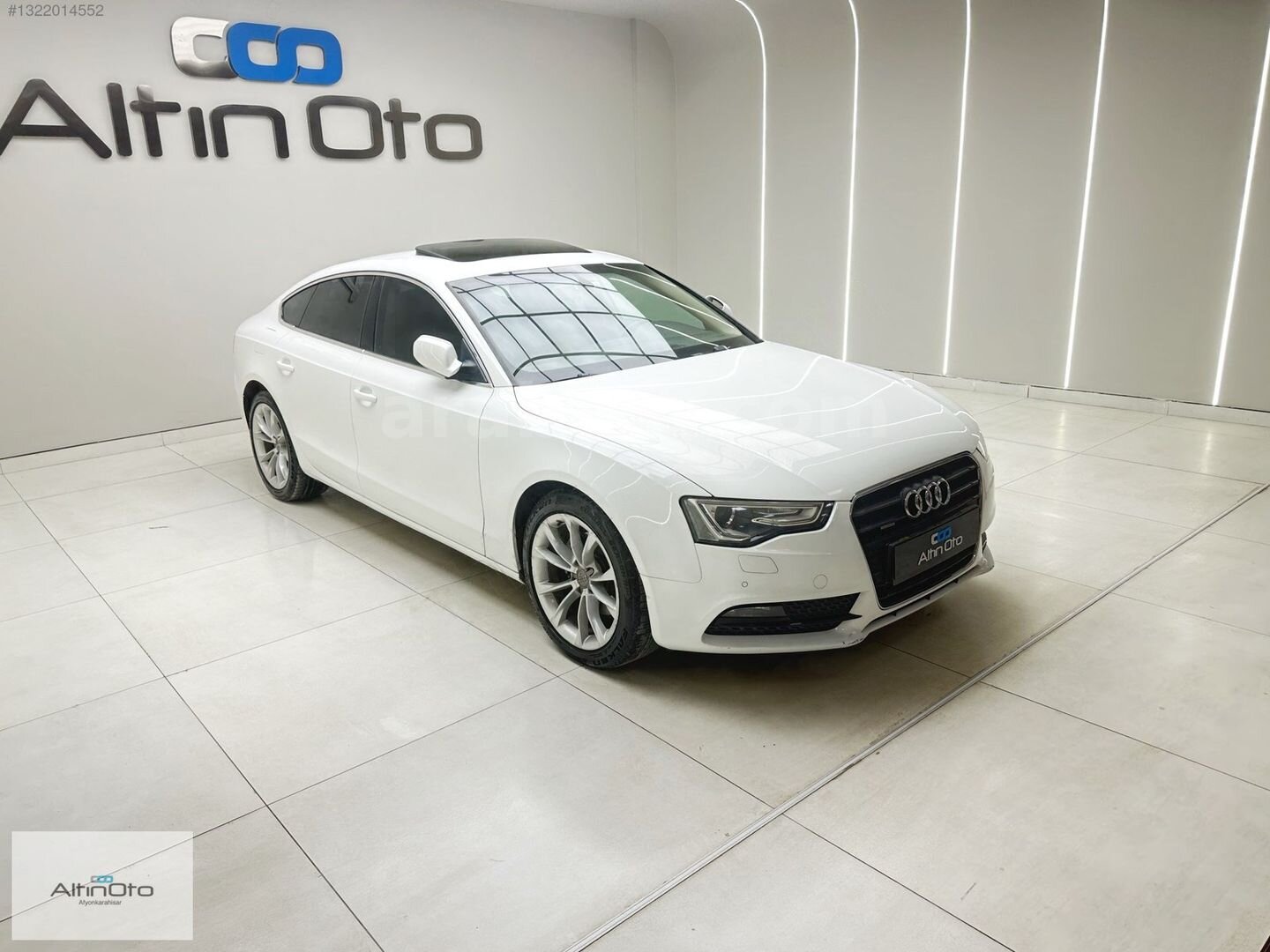 Galeriden Audi A5 Sportback 2.0 TDI Quattro 2012 Model Muğla 272.000 km Beyaz 3