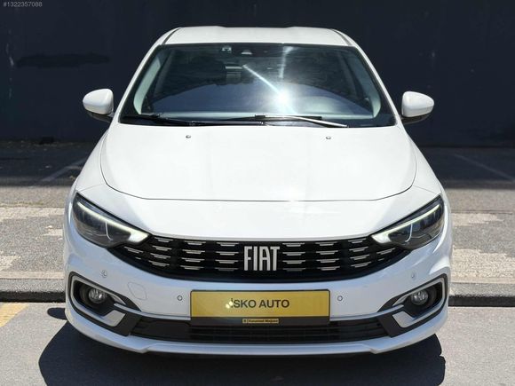 2023 MODEL 1.6 OTOMATİK LOUNGE PLUS DOLULAR DOLUSU