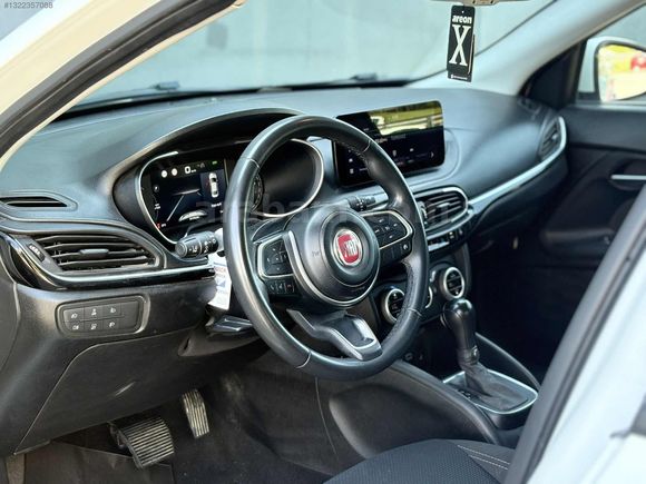 2023 MODEL 1.6 OTOMATİK LOUNGE PLUS DOLULAR DOLUSU