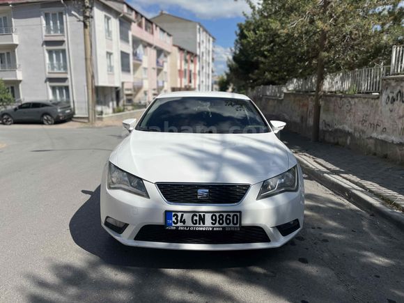 Değişensiz Boyasız Garaj Arabası Seat Leon 1.6 TDI CR Style 2015 Model 