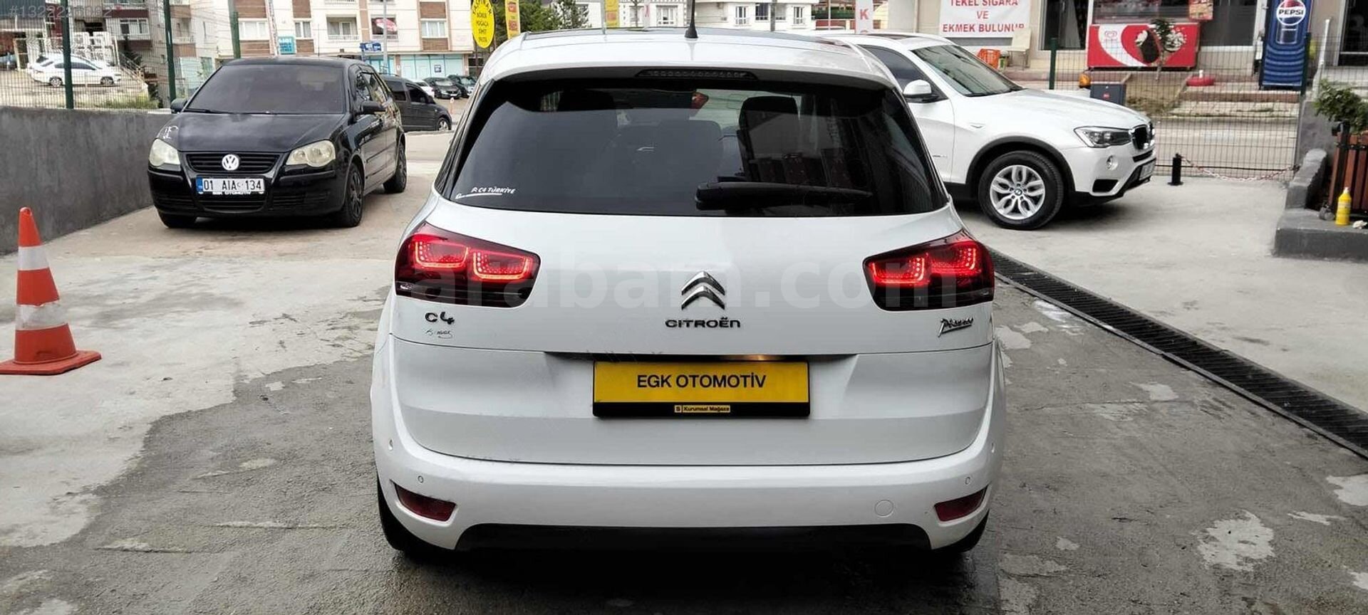 Galeriden Citroen C4 Picasso 1.6 e-HDi Intensive 2015 Model Ankara 76.000 km Beyaz 4