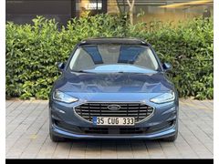 Sahibinden Ford Focus 1.5 EcoBlue Titanium Stil 2025 Model  cam tavanlı kış paketli 10.800 km Mavi (metalik)