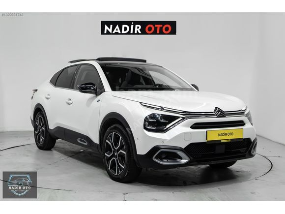 2024 CITROEN E-C4X UZUN MENZİL SHINE BOLD EN DOLUSU CAM TAVANLI