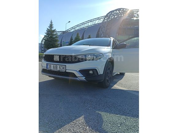 Hatasiz Egea cross 1.4 Fire Street 2023 Model