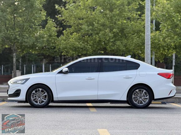 EF MOTORS-FORD-FOCUS-2024-1.5 ECOBLUE-TİTANİUM STİLL-HATASIZ