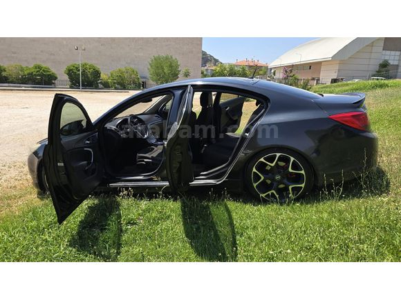 Sahibinden Opel Insignia 2.0 CDTI Edition Elegance 2012 Model  252.000 km Siyah