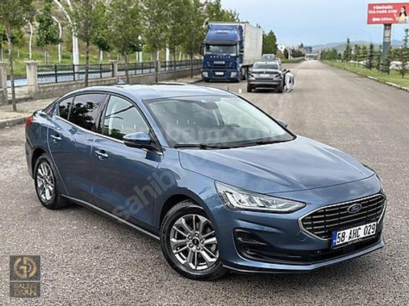 2025 FORD FOCUS 1.5 ECOBLUE TİTANİUM STİL - BOYASIZ - 10.000 KM