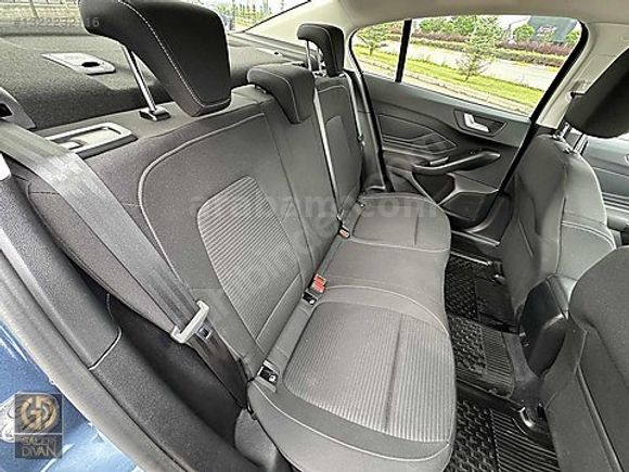 2025 FORD FOCUS 1.5 ECOBLUE TİTANİUM STİL - BOYASIZ - 10.000 KM