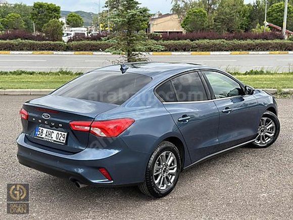 2025 FORD FOCUS 1.5 ECOBLUE TİTANİUM STİL - BOYASIZ - 10.000 KM