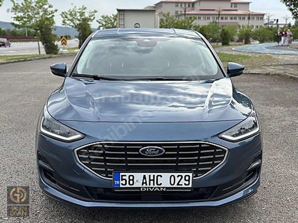 2025 FORD FOCUS 1.5 ECOBLUE TİTANİUM STİL - BOYASIZ - 10.000 KM