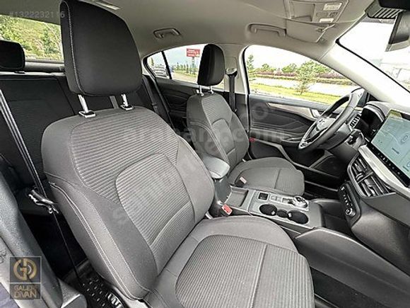 2025 FORD FOCUS 1.5 ECOBLUE TİTANİUM STİL - BOYASIZ - 10.000 KM
