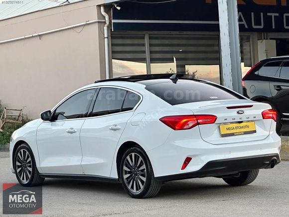 MEGA OTO'DAN 2024 FORD FOCUS 1.5ECOBLUE TİTANİUM STİL''HATASIZ''
