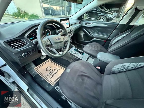 MEGA OTO'DAN 2024 FORD FOCUS 1.5ECOBLUE TİTANİUM STİL''HATASIZ''