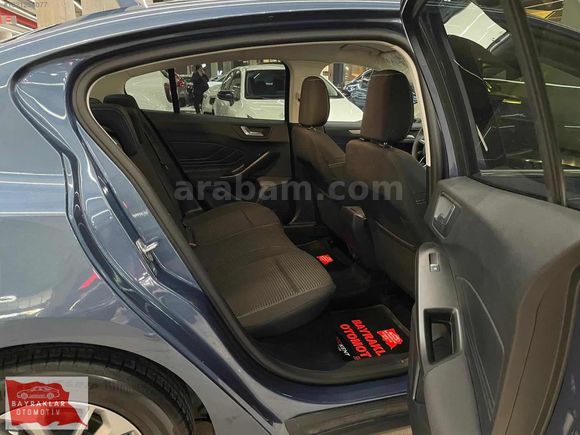 BAYRAKLAR'DAN 2025 FOCUS 1.5 ECOBLUE TİTANİUM STİL / BOYASIZ