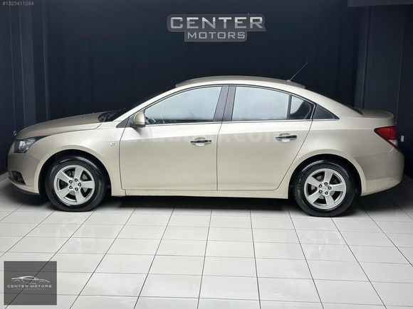 CENTER MOTORS'DAN OTOMATIK CRUZE K.KARTINA 12 AY TAKSİT İMKANI