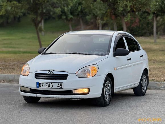 2010 MODEL HYUNDAI ACCENT ERA 1,5 CRDİ-VGT 110 HP ABS Lİ