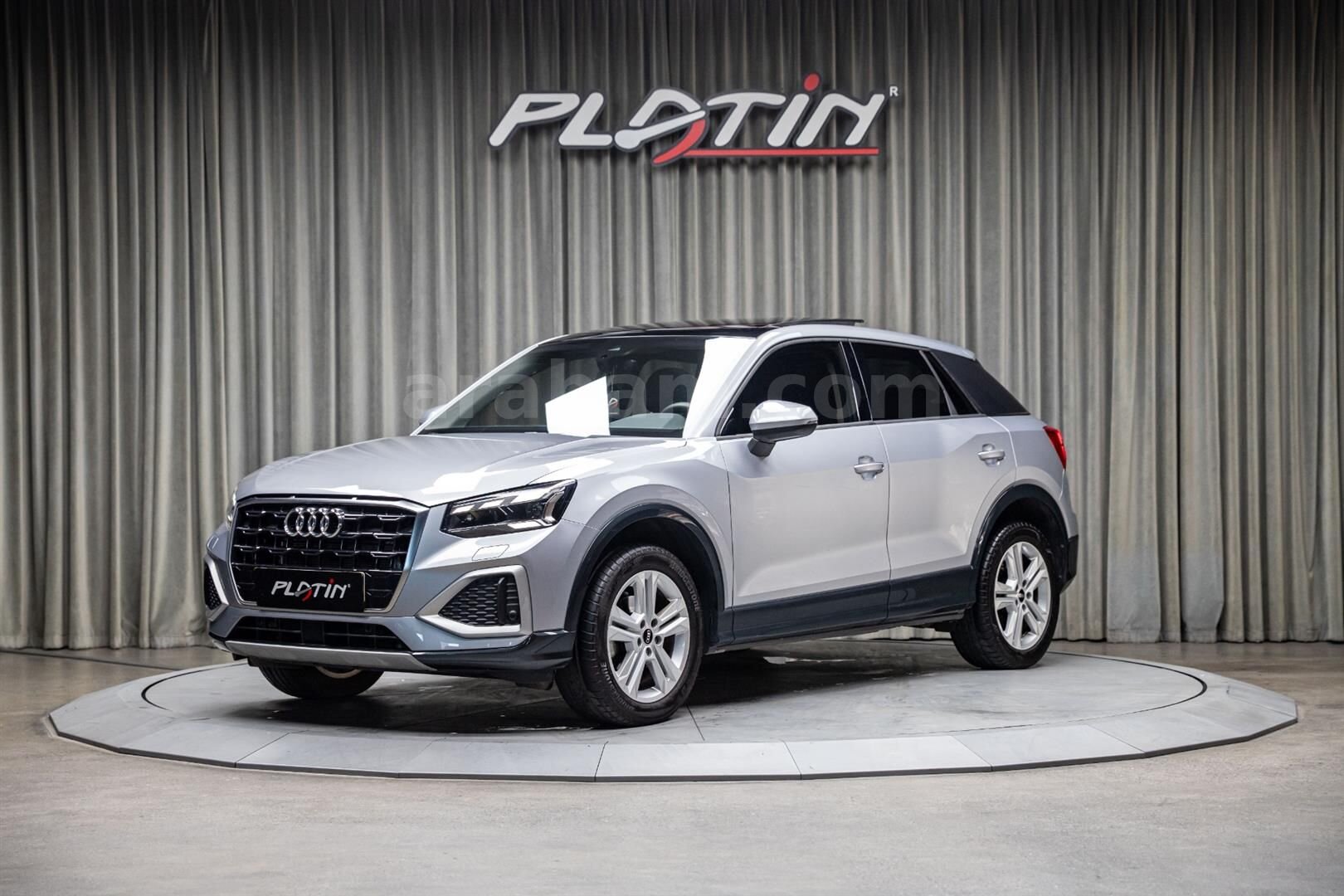 Galeriden Audi Q2 35 TFSI Advanced 2024 Model İstanbul 31.525 km Gri 1