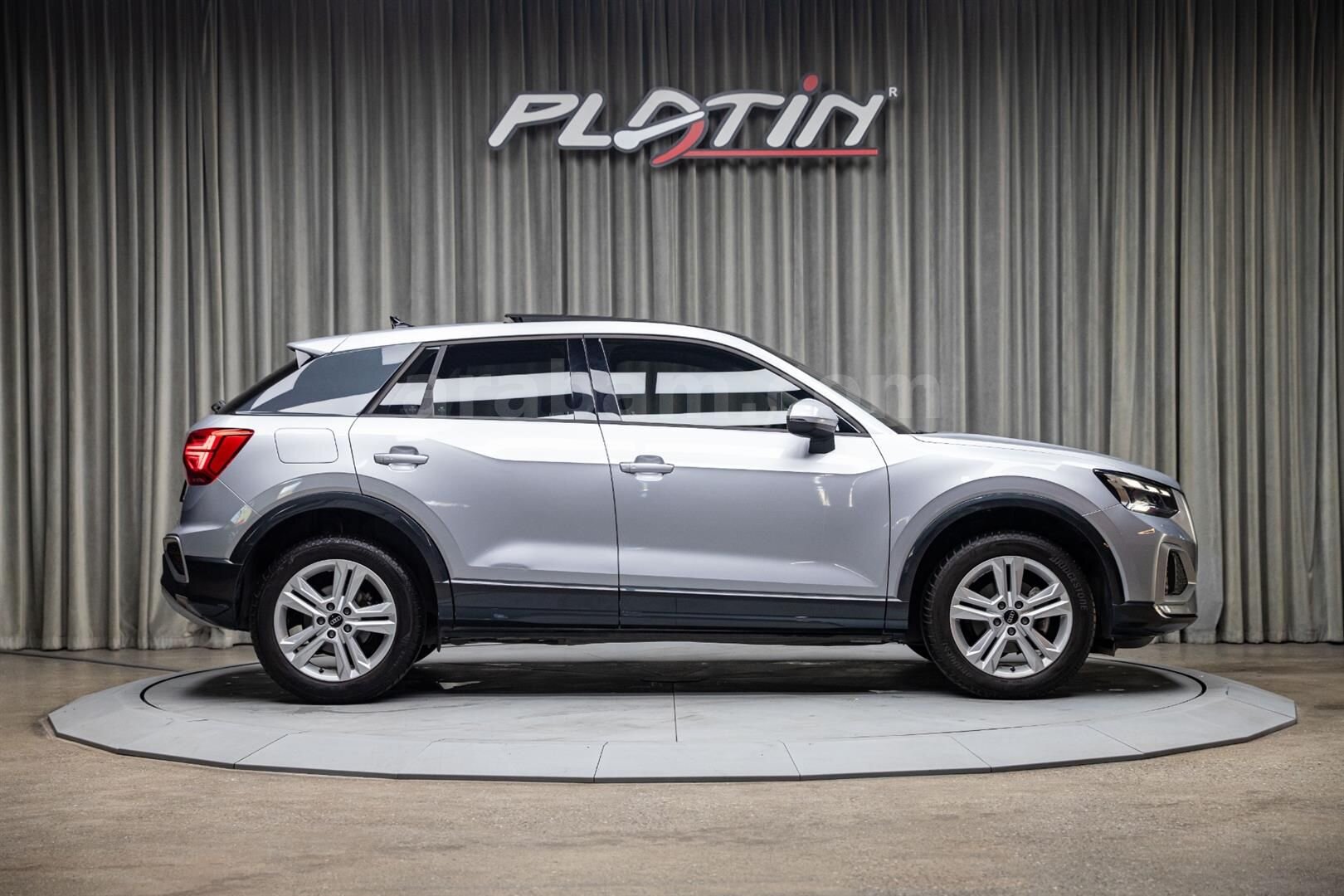 Galeriden Audi Q2 35 TFSI Advanced 2024 Model İstanbul 31.525 km Gri 7