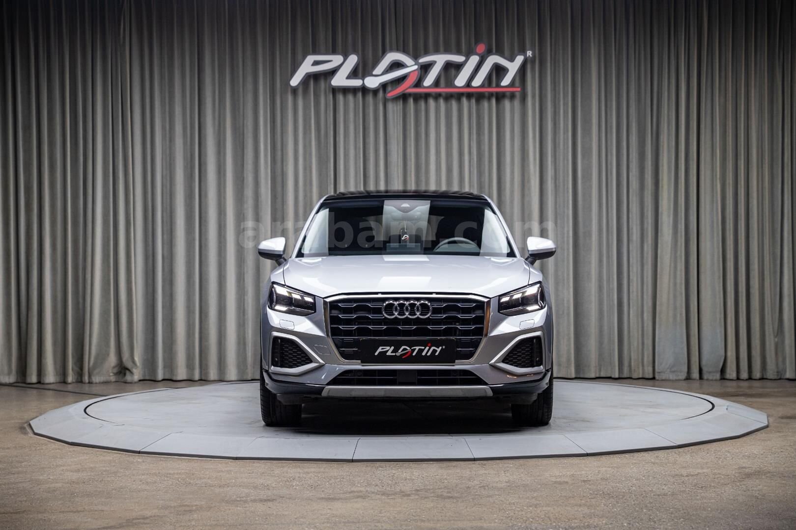 Galeriden Audi Q2 35 TFSI Advanced 2024 Model İstanbul 31.525 km Gri 2