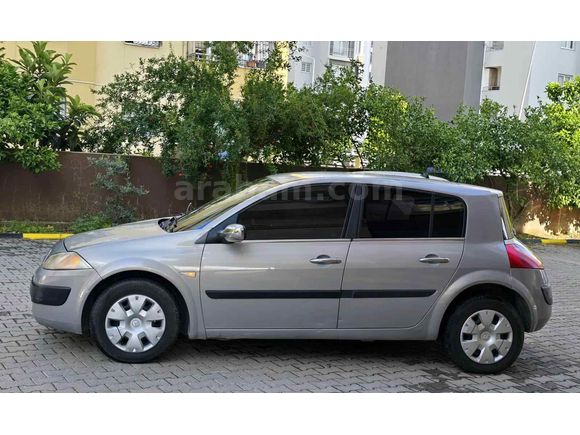 Sahibinden Renault Megane 1.4 Authentique 2004 Model 