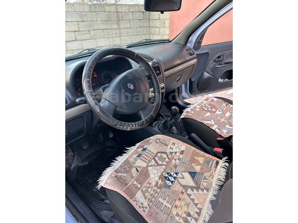 Sahibinden Renault Clio 1.2 Authentique 2004 Model Van 218.000 km Gri