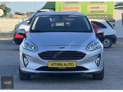 VİTRİN'DEN HATASIZ BOYASIZ 2018 FİESTA TİTANİUM OTOMATİK PARK