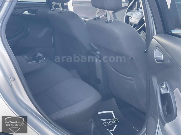2017 FORD FOCUS 1.5 TDCİ TİTANİUM X LED MATRİX FAR OTOMATİK PARK