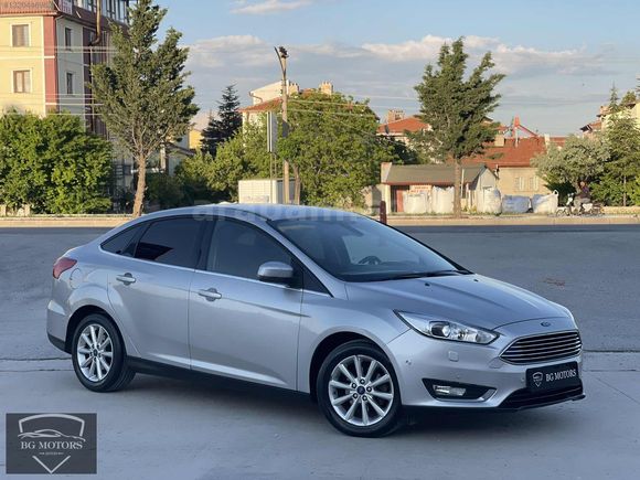 2017 FORD FOCUS 1.5 TDCİ TİTANİUM X LED MATRİX FAR OTOMATİK PARK