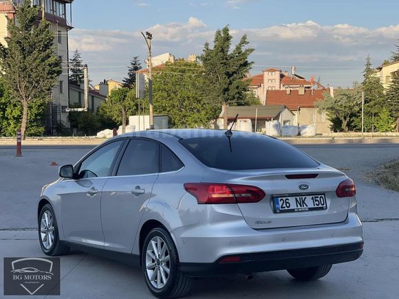 2017 FORD FOCUS 1.5 TDCİ TİTANİUM X LED MATRİX FAR OTOMATİK PARK