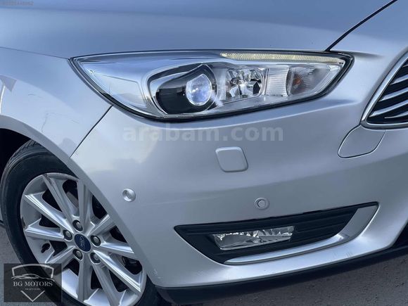 2017 FORD FOCUS 1.5 TDCİ TİTANİUM X LED MATRİX FAR OTOMATİK PARK