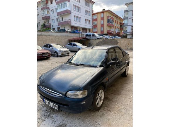 Sahibinden Ford Escort 1.6 CLX 1996 Model  183.000 km Lacivert