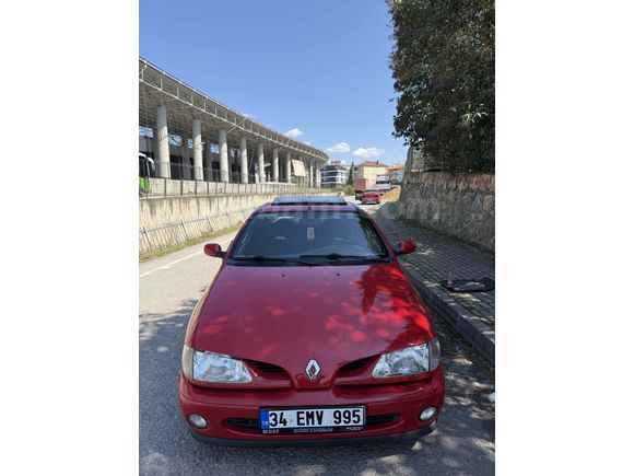 Sahibinden Renault Megane 2.0 Coupe 1998 Model Kocaeli
