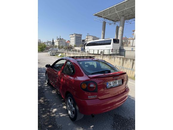 Sahibinden Renault Megane 2.0 Coupe 1998 Model Kocaeli