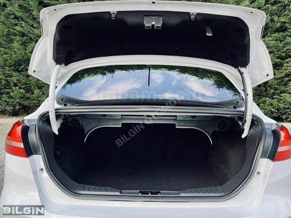 FORD FOCUS 1.5 TDCI TITANIUM POWERSHIFT 2017 MODEL