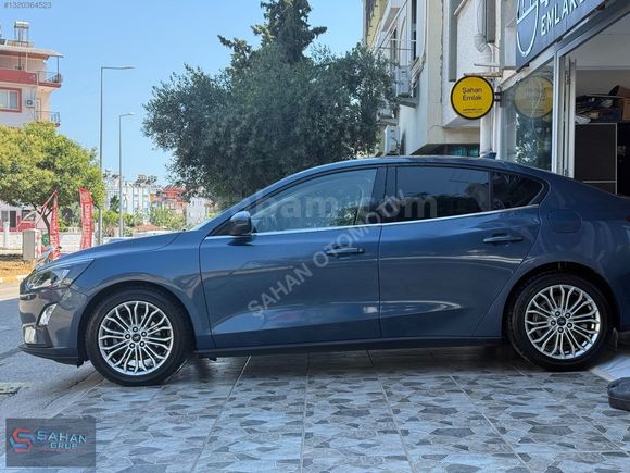 %0 FAİZ 12 TAKSİT 2021 FORD FOCUS TİTANİUM DEĞİŞENSİZ TAKSİTLİ