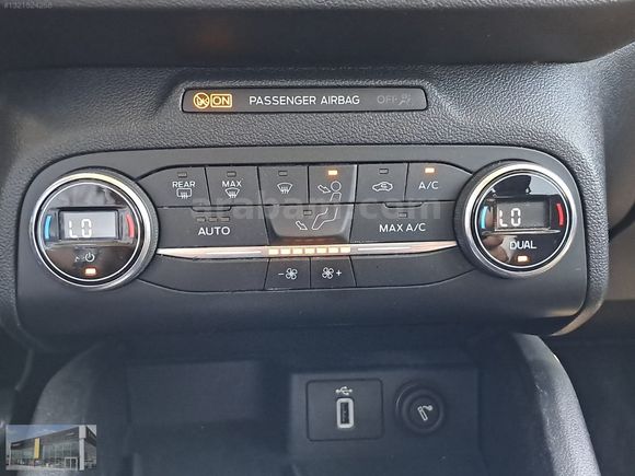 RENAULT GÜRSES'DE 2020 FORD FOCUS 1.5 TDCİ TITANIUM %0,99 KREDİ